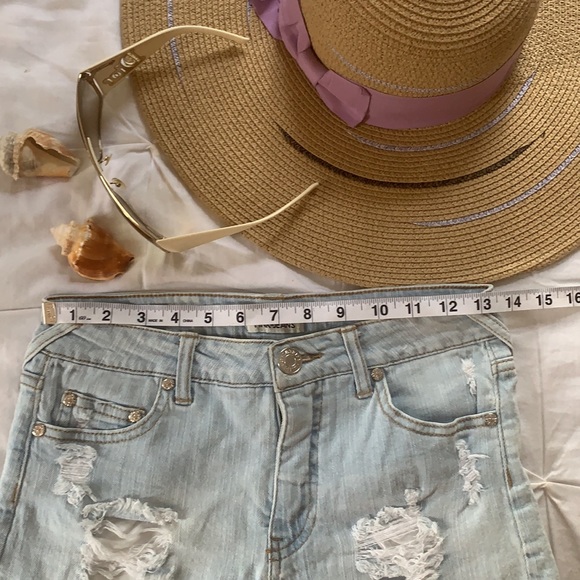 Juniors - Celebrity PINK Jeans, Size 3 - Picture 7 of 10